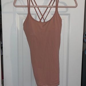 This is a lulu pink/salmon top !